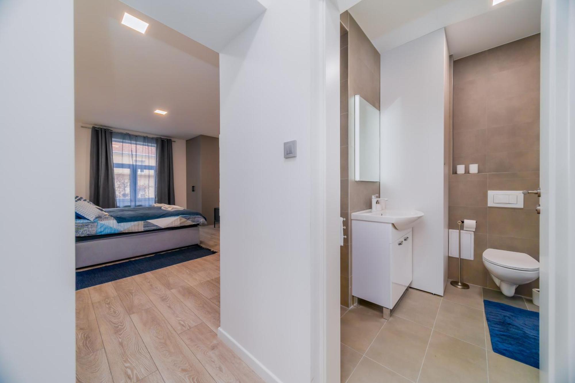Apartma Downtown Modern