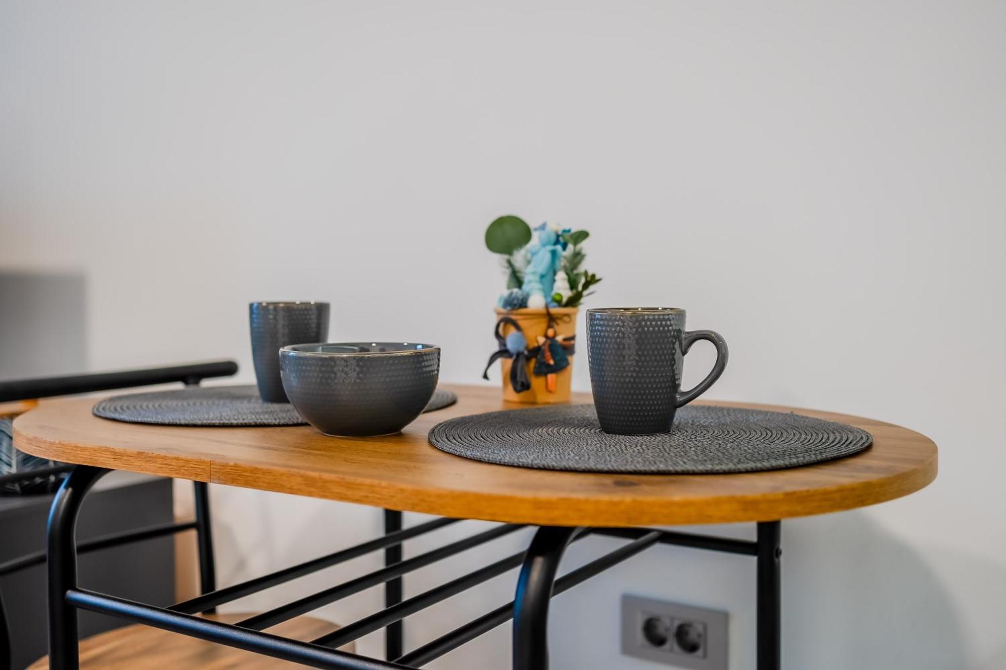 Apartma Downtown Modern *